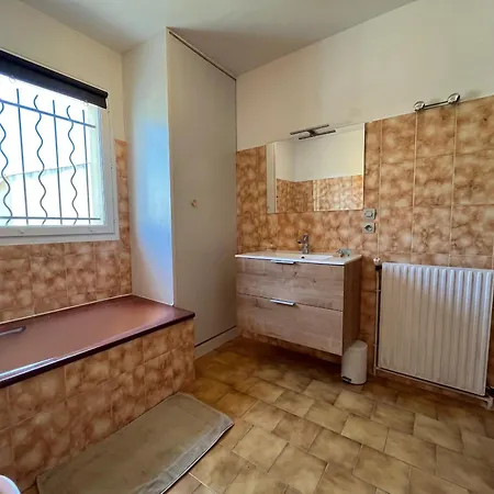 Maison Avec Jardin Et Terrasse, 3 A - Fr-1-338-612 Sète
